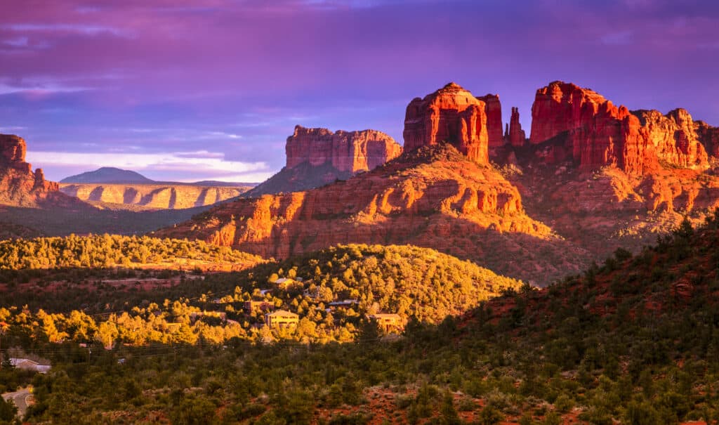 Scenic view of Cathedral Rock in Sedona, Arizona in the evening light. Take a guided tour via car, ideal for elderly parents who wish to sightsee.